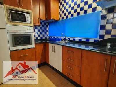 Ático en venta en Cartagena, Los Dolores, con 2 dormitorios, baño, plaza de garaje, trastero y terraza