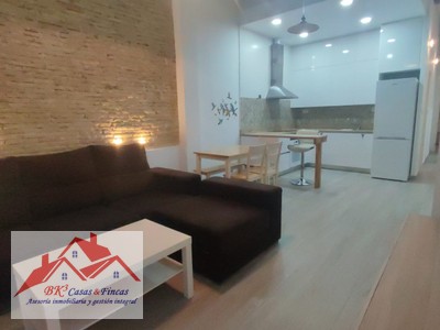 Piso en alquiler en Cartagena - Centro, Plaza Juan Xxiii, con 3 dormitorios y 2 baños