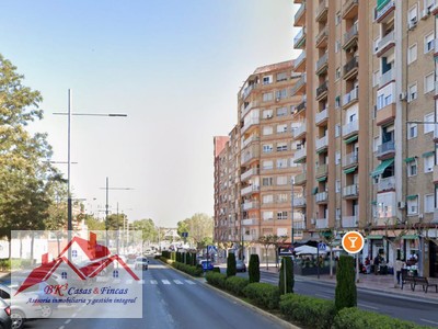 Piso en venta en Cartagena - Zona Estación - San Ginés, con 3 dormitorios, baño y balcón