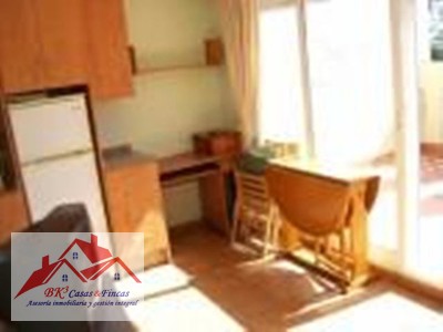 Apartamento en alquiler en Cartagena - Centro, con 1 dormitorio, baño y terraza