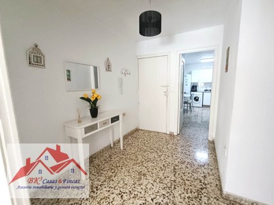 Piso en alquiler en Cartagena - Centro, con 4 dormitorios, 2 baños y terraza