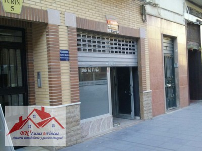 Local comercial en venta en Cartagena - Centro, con aseo