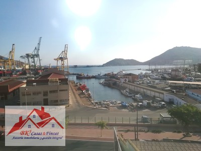 Piso en alquiler en Cartagena - Zona Santa Lucía, con 3 dormitorios y 2 baños