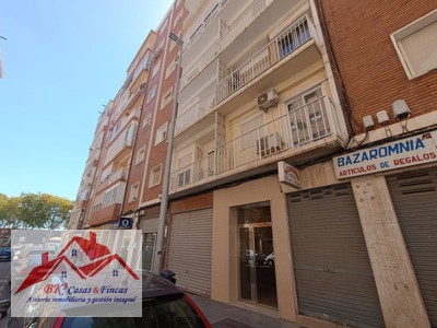 Piso en alquiler en Cartagena - Zona Estación - San Ginés, con 2 dormitorios, baño y balcón
