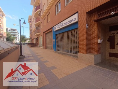 Local comercial en venta en Cartagena, Jose Mª La Puerta, con aseo