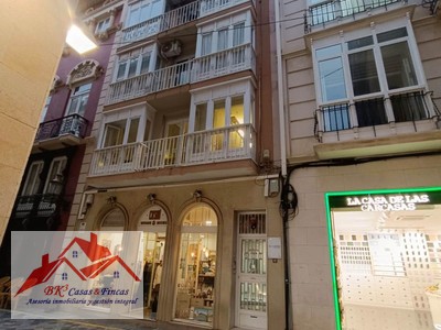 Apartamento en venta en Cartagena - Centro, con 1 dormitorio, baño y trastero