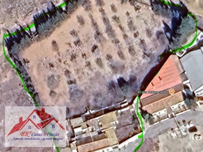 Casa de campo en venta en La Unión, con 4 dormitorios, baño, aseo y 2 plazas de garaje