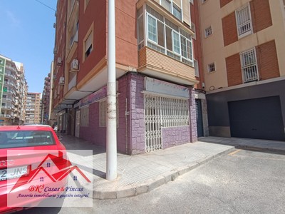 Local comercial en venta en Cartagena, San Ginés - Estación, con aseo