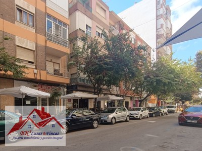 Local comercial en venta en Cartagena, con baño