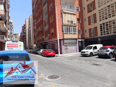 Piso en alquiler en Cartagena - Zona Estación - San Ginés, con 5 dormitorios y 2 baños