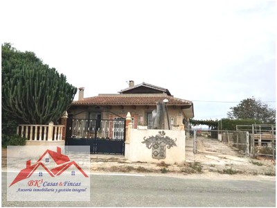 Casa de campo en venta en Cartagena, La Magdalena, con 4 dormitorios, 3 baños, terraza y terreno