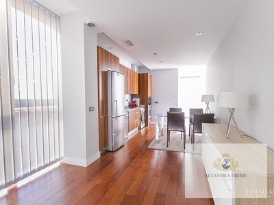 Ático en alquiler en Madrid, con 1 dormitorio, baño y terraza