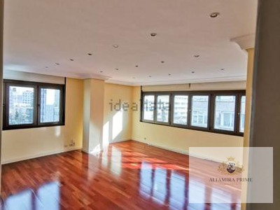 Piso en alquiler en Madrid, con 2 dormitorios y 2 baños