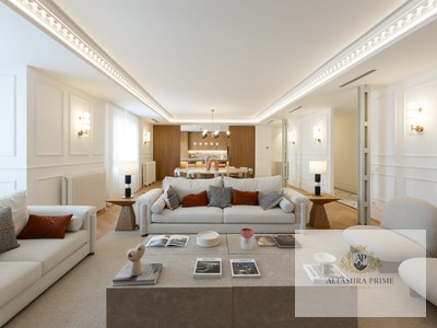 Piso en venta en Madrid, Milla De Oro, con 5 dormitorios, 5 baños, aseo y plaza de garaje