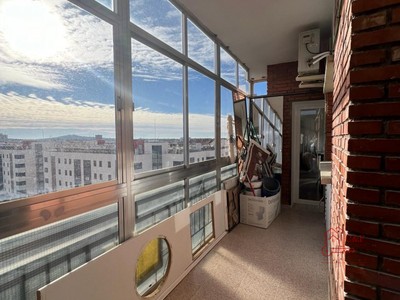 Piso en venta en Alcázar De San Juan, con 4 dormitorios, 2 baños y terraza