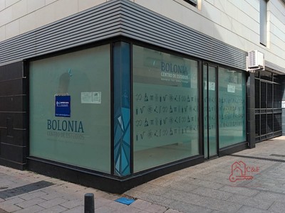 Local en alquiler en Alcázar De San Juan, con aseo