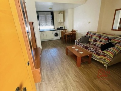 Piso en venta en Alcázar De San Juan, con 1 dormitorio y baño