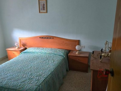 Piso en venta en Alcázar De San Juan, con 4 dormitorios, 2 baños y terraza