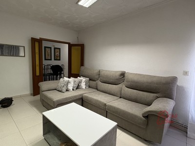 Piso en venta en Alcázar De San Juan, con 4 dormitorios, 2 baños y terraza