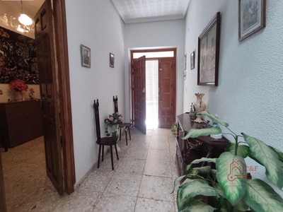 Casa en venta en Alcázar De San Juan, con 7 dormitorios, 2 baños y terraza