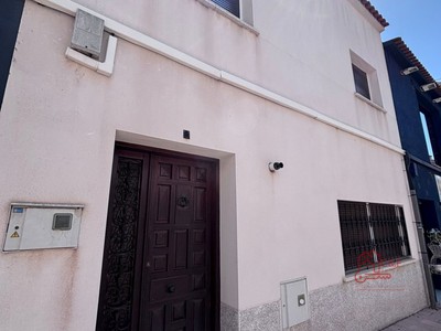 Casa en venta en Alcázar De San Juan, con 2 dormitorios y baño
