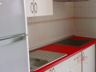 Piso en venta en Alcanzar De San Juan, con 1 dormitorio, baño, plaza de garaje, trastero y terraza