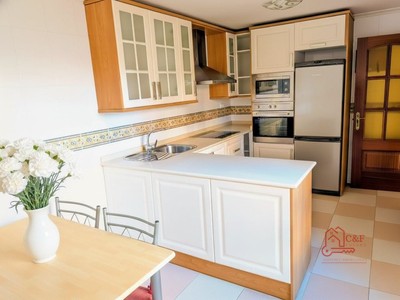 Casa en venta en Alcázar De San Juan, Club De Tenis, con 4 dormitorios, 3 baños, aseo, plaza de garaje y balcón