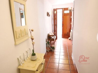 Casa en venta en Miguel Esteban, con 5 dormitorios y 2 baños