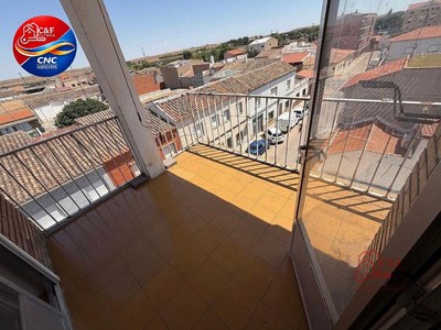 Piso en venta en Alcázar De San Juan, Alcázar De San Juan, con 3 dormitorios y baño
