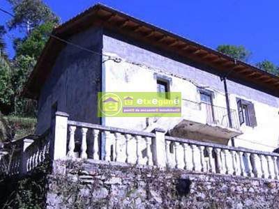 Casa en venta en Abanto Y Zierbena, El Puerto, con 3 dormitorios, baño, trastero, balcón y terreno