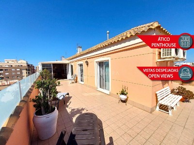 Ático de 3 dormitorios en venta con espectacular terraza en Pilar de la Horadada, Costa Blanca