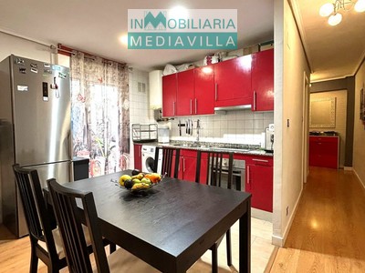 Piso en venta en Portugalete, Repelega, con 2 dormitorios, baño, balcón y terraza