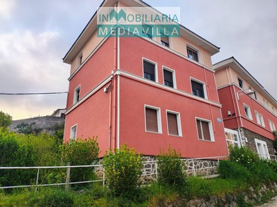 Piso en venta en Portugalete, Azeta-abatxolo, con 3 dormitorios, baño y terreno