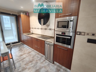 Piso de obra nueva en venta en Portugalete, con 3 dormitorios, 2 baños, plaza de garaje y trastero