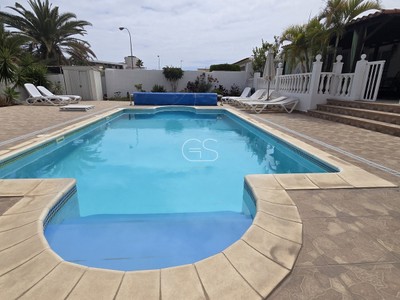 Chalet en venta en Callao Salvaje, con 4 dormitorios, 4 baños, trastero y terreno