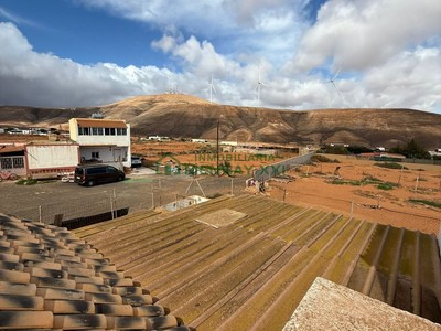 Casa terrera en venta en Puerto Del Rosario, Los Estancos, con 4 dormitorios, 3 baños, terraza y terreno