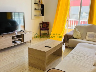Piso en venta en Puerto Del Rosario, con 2 dormitorios, baño y balcón