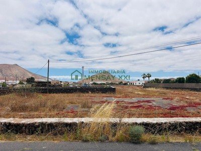 Terreno en venta en La Oliva