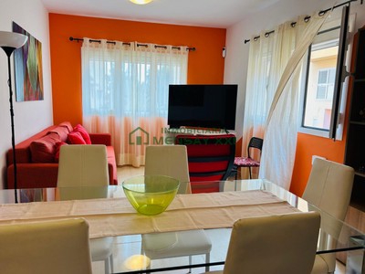 Piso en venta en Puerto Del Rosario, con 3 dormitorios, baño, aseo, trastero y balcón