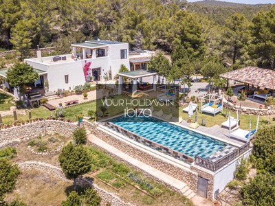 Holiday villa en holiday rentals en San Antonio, Cala Salada, con 5 dormitorios, 5 baños, 4 plazas de garaje y terreno