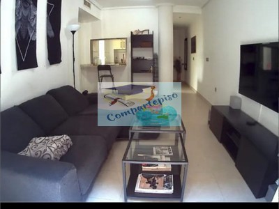 Piso en venta en Alcantarilla, con 2 dormitorios, baño, plaza de garaje, trastero y balcón