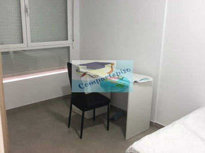 Habitación en alquiler en La Ñora, Cerca Universidad Católica Ucam, con 3 dormitorios, 2 baños y terraza