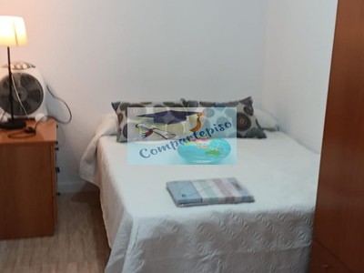 Habitación en alquiler en La Ñora, Javali Viejo, Cerca De La Universidad Ucam, con 5 dormitorios, 3 baños y terraza