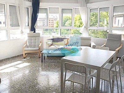 Habitación en alquiler en Murcia, Santa Eulalia, con 4 dormitorios, 2 baños y balcón