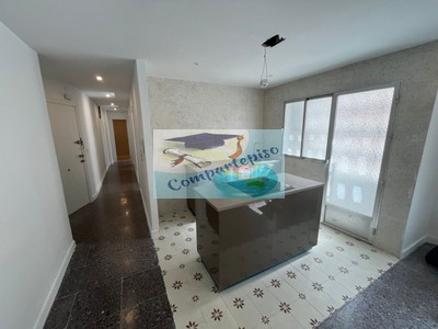 Habitación en alquiler en Murcia, Campus Merced, con 4 dormitorios, 2 baños y balcón