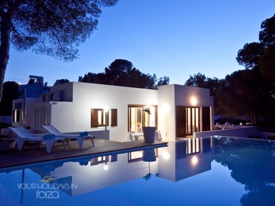 Holiday villa en holiday rentals en Sant Josep De Sa Talaia, Cala Bassa, con 6 dormitorios, 6 baños y 3 plazas de garaje