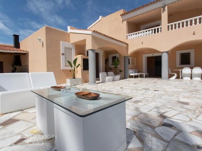 Holiday villa en holiday rentals en Sant Josep De Sa Talaia, Can Bellotera, con 6 dormitorios y 5 baños