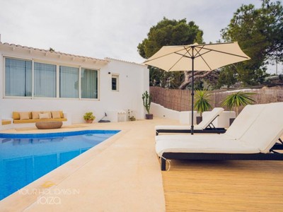 Holiday villa en holiday rentals en Sant Josep De Sa Talaia, Cala Vadella, con 2 dormitorios y 2 baños