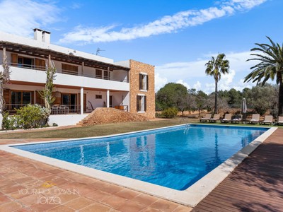 Villa Jacaranda Ibiza - Luxury 8-Bedroom Holiday Villa for Rent