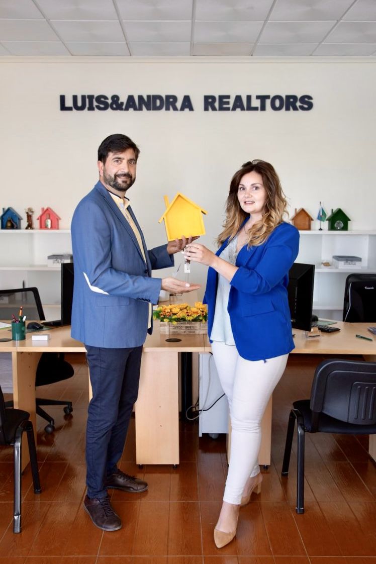 Empresa Luis & Andra Realtors